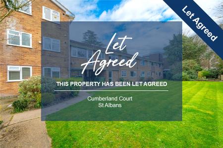 2 Bedroom Flat/Apartment,garage Let in Cumberland Court, Carlisle Avenue, St. Albans, Hertfordshire - Collinson Hall