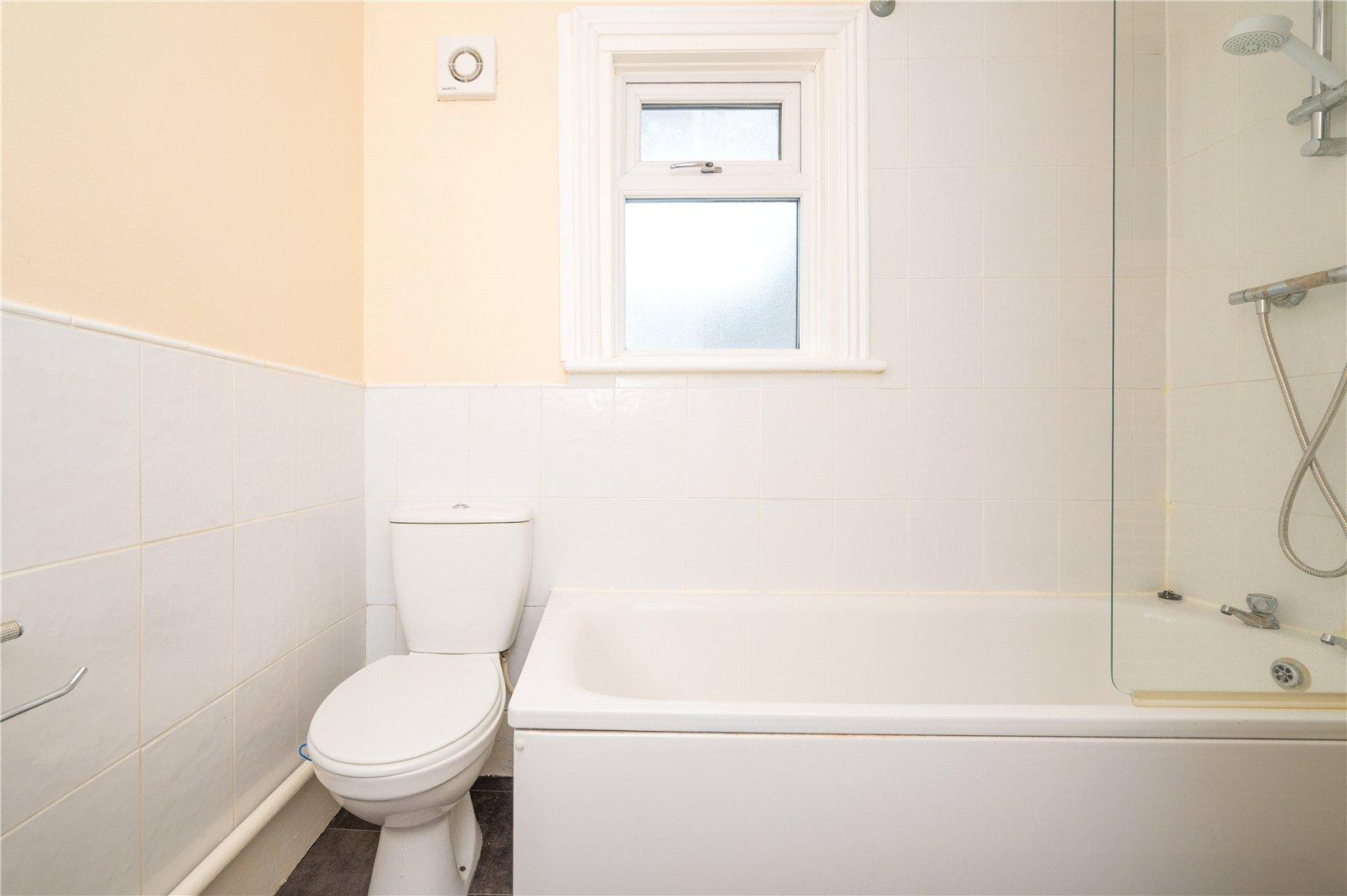 3 Bedroom Maisonette To Let in Arthur Road, St. Albans, Hertfordshire - View 8 - Collinson Hall