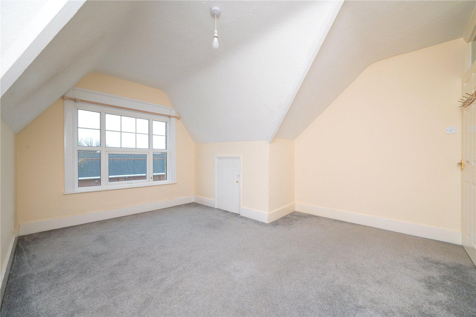 3 Bedroom Maisonette To Let in Arthur Road, St. Albans, Hertfordshire - View 5 - Collinson Hall