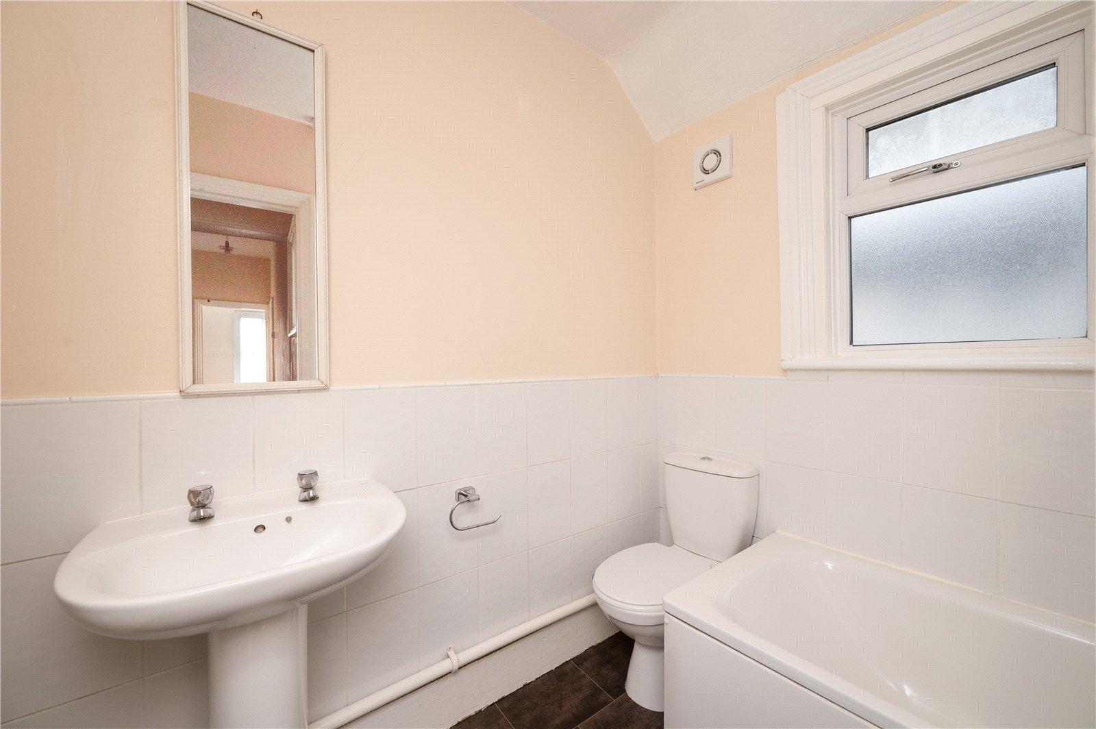 3 Bedroom Maisonette To Let in Arthur Road, St. Albans, Hertfordshire - View 7 - Collinson Hall