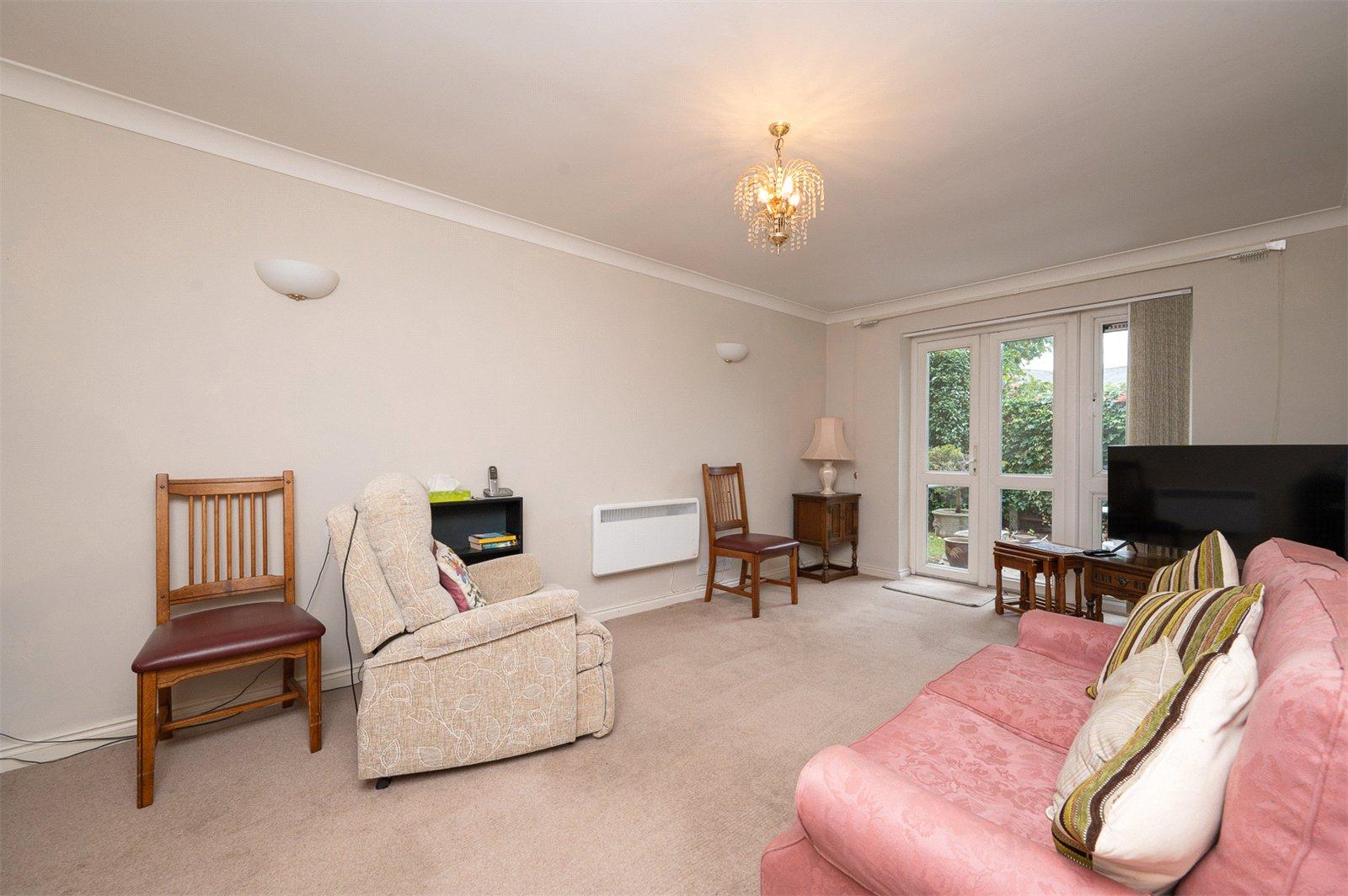 1 Bedroom  For Sale in Davis Court, Marlborough Road, St. Albans, Hertfordshire - View 15 - Collinson Hall