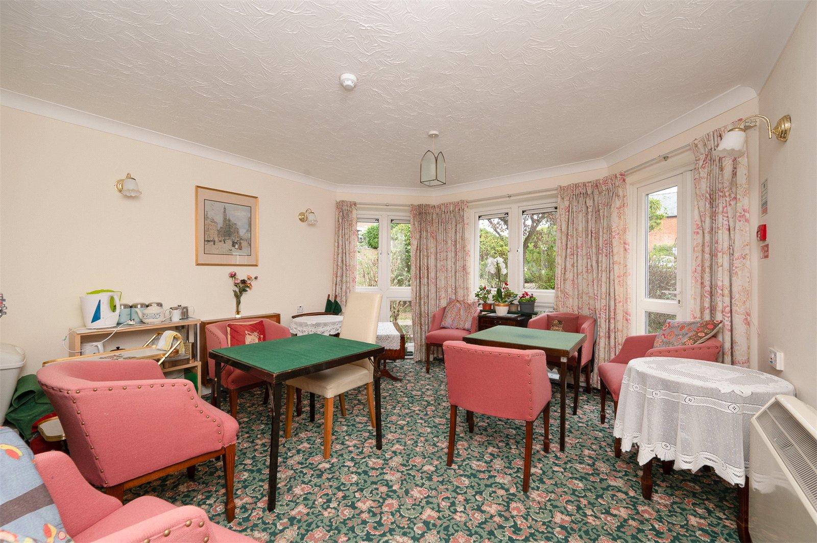 1 Bedroom  For Sale in Davis Court, Marlborough Road, St. Albans, Hertfordshire - View 7 - Collinson Hall