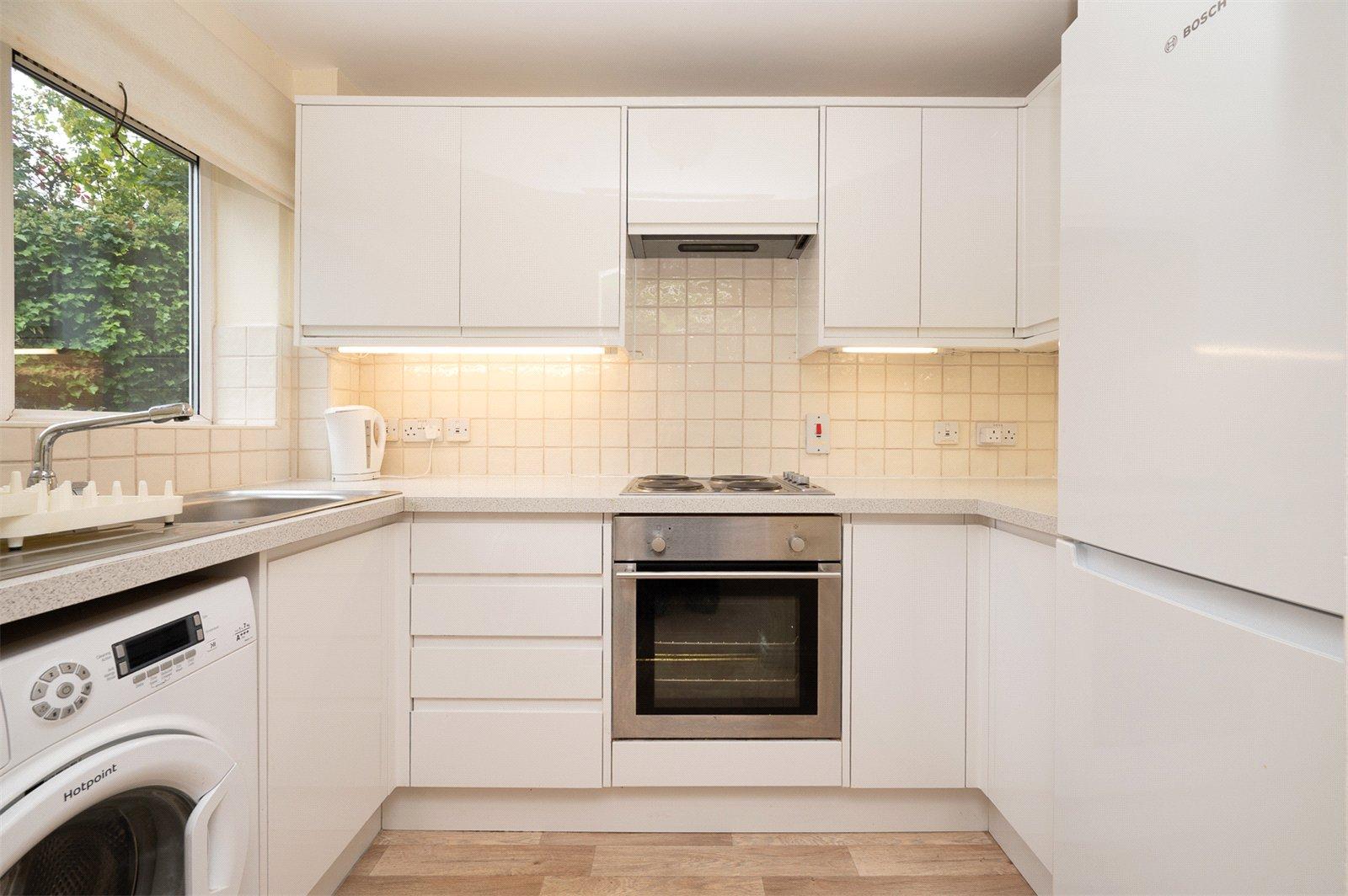 1 Bedroom  For Sale in Davis Court, Marlborough Road, St. Albans, Hertfordshire - View 2 - Collinson Hall
