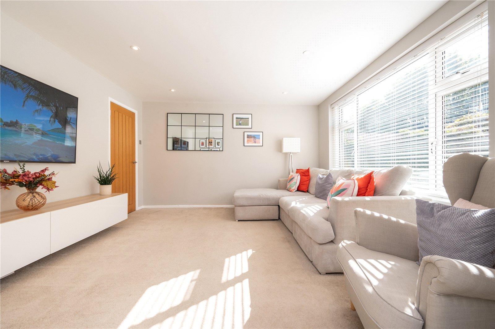4 Bedroom House For Sale in Langley Grove, Sandridge, St. Albans, Hertfordshire - View 16 - Collinson Hall