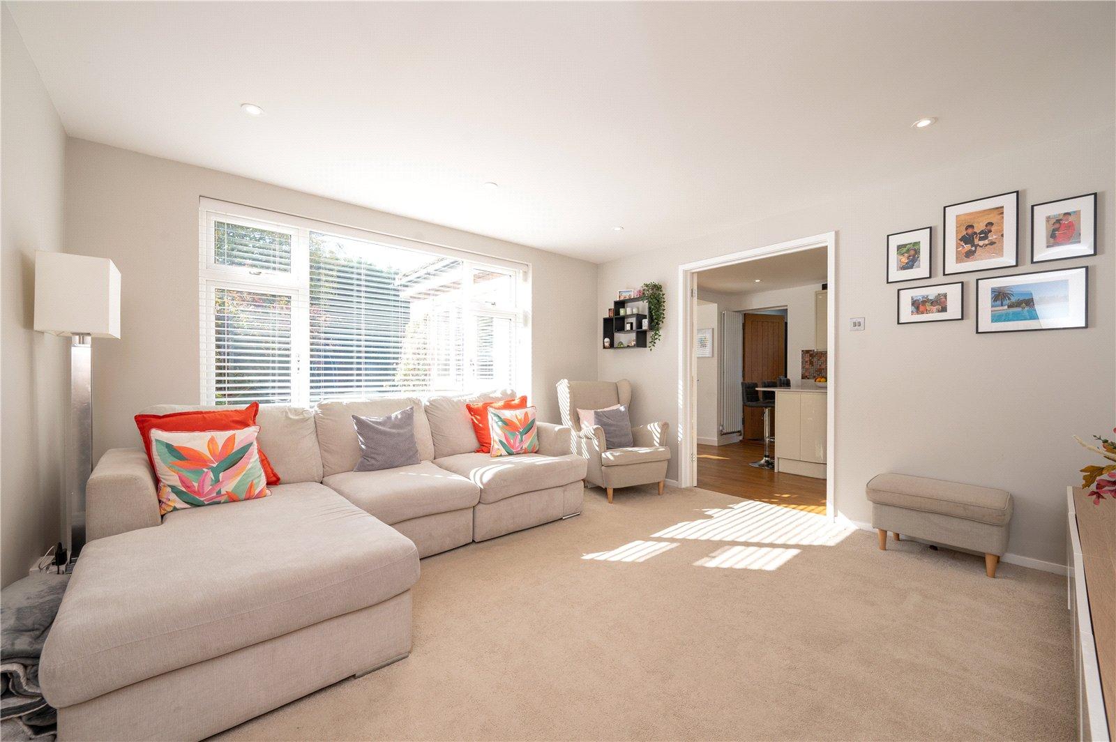 4 Bedroom House For Sale in Langley Grove, Sandridge, St. Albans, Hertfordshire - View 2 - Collinson Hall