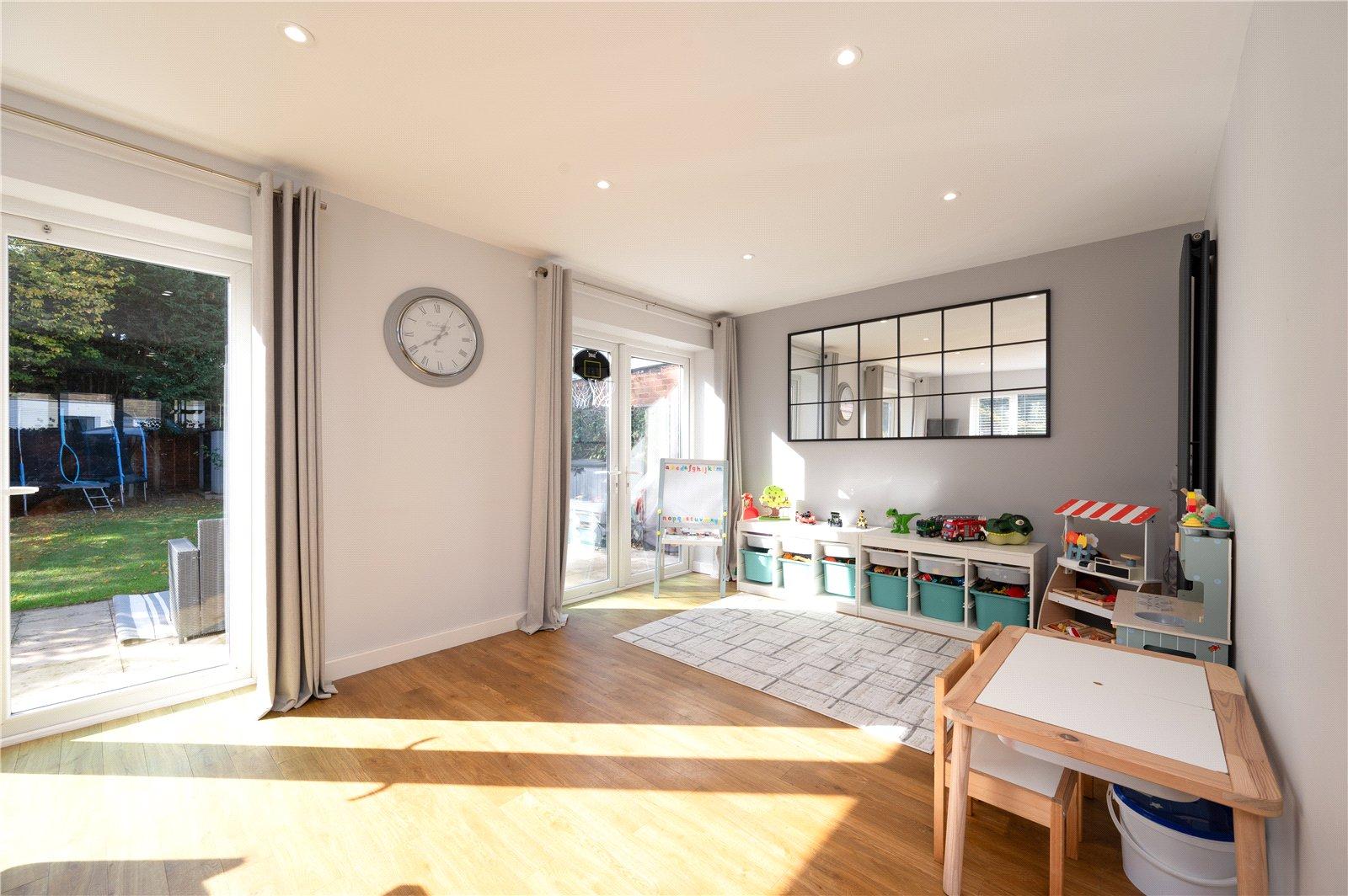 4 Bedroom House For Sale in Langley Grove, Sandridge, St. Albans, Hertfordshire - View 15 - Collinson Hall