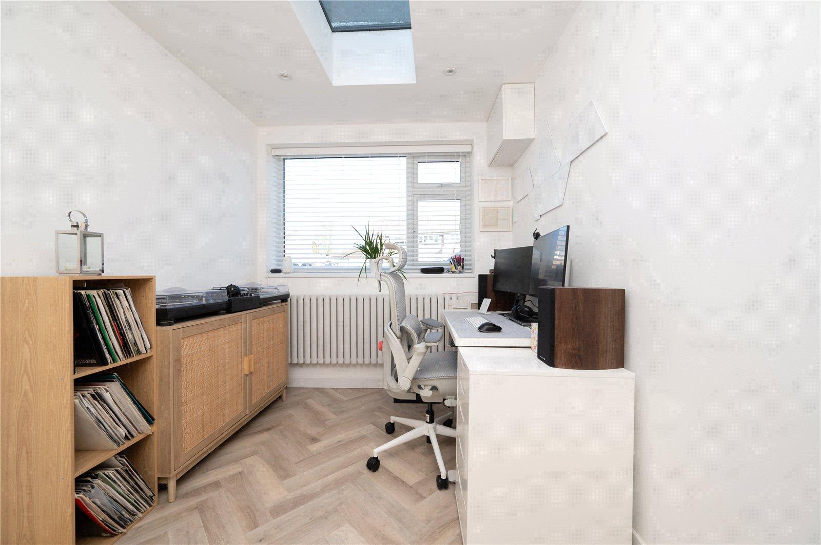 4 Bedroom House For Sale in Langley Grove, Sandridge, St. Albans, Hertfordshire - View 12 - Collinson Hall