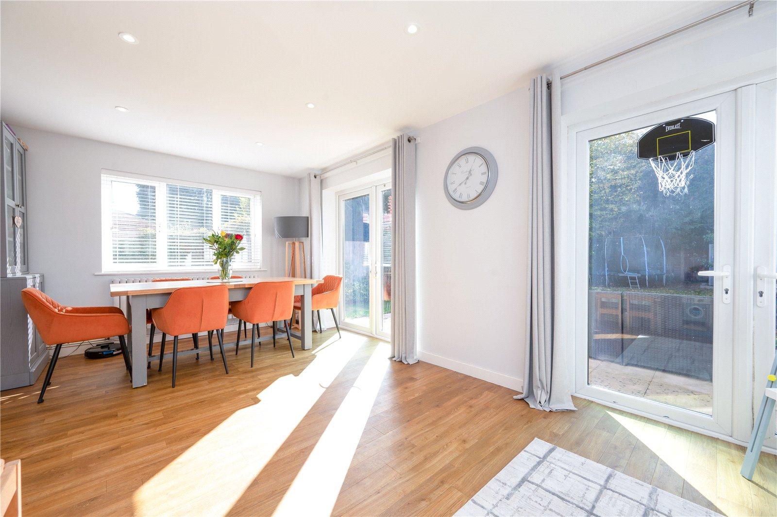 4 Bedroom House For Sale in Langley Grove, Sandridge, St. Albans, Hertfordshire - View 4 - Collinson Hall