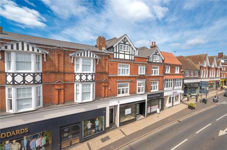 1 Bedroom Flat/Apartment For Sale in Chequer Street, St. Albans, Hertfordshire - Collinson Hall