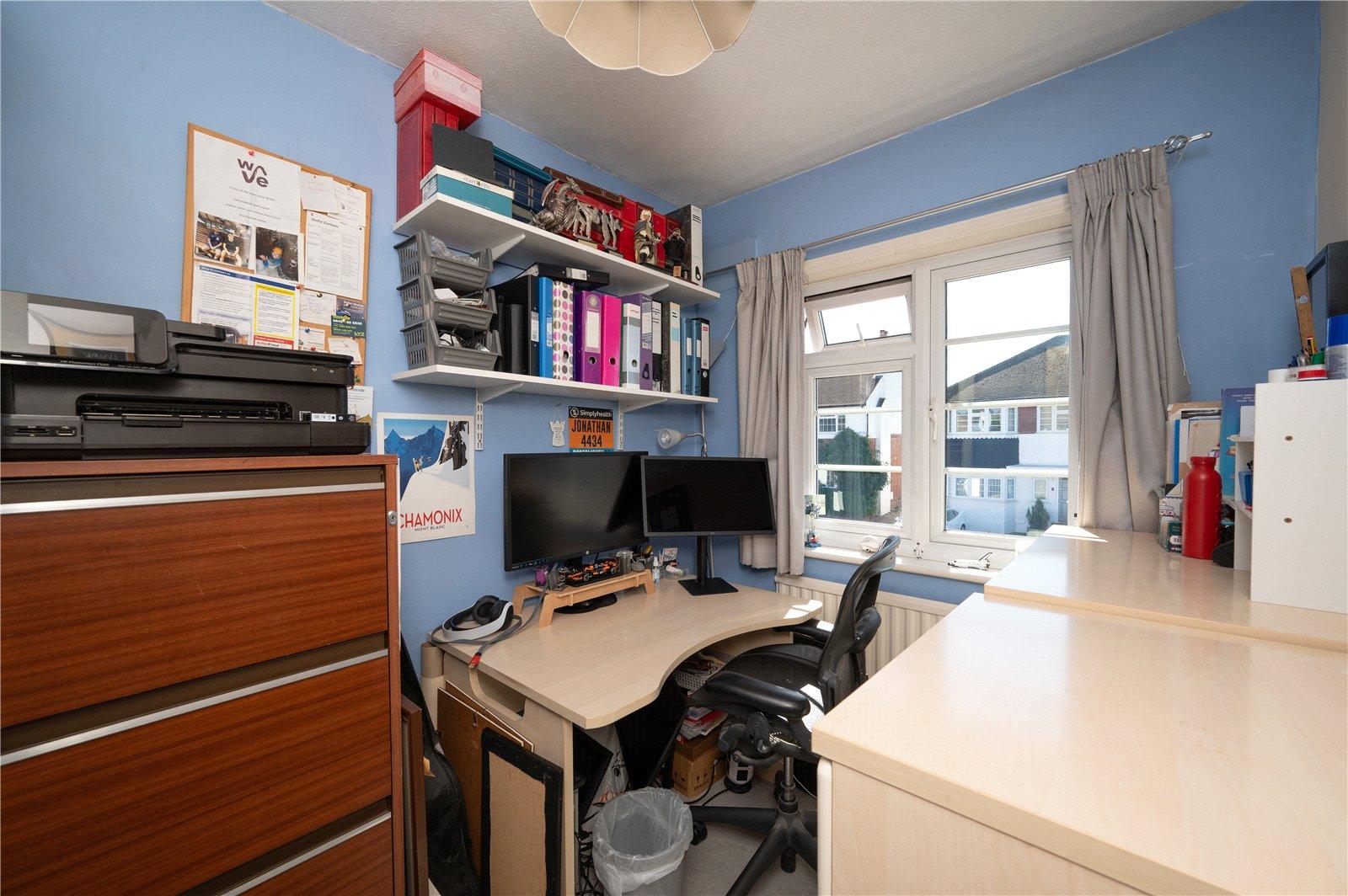 4 Bedroom Semi-Detached House For Sale in Driftwood Avenue, St. Albans, Hertfordshire - View 20 - Collinson Hall