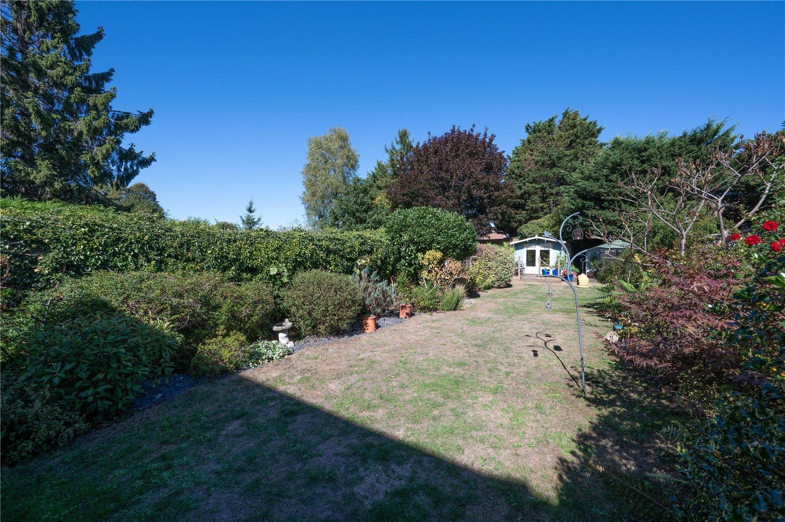 4 Bedroom Semi-Detached House For Sale in Driftwood Avenue, St. Albans, Hertfordshire - View 21 - Collinson Hall