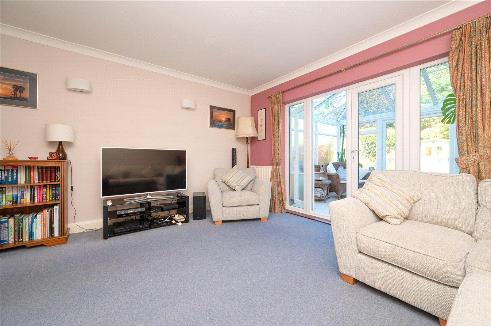 4 Bedroom Semi-Detached House For Sale in Driftwood Avenue, St. Albans, Hertfordshire - View 17 - Collinson Hall
