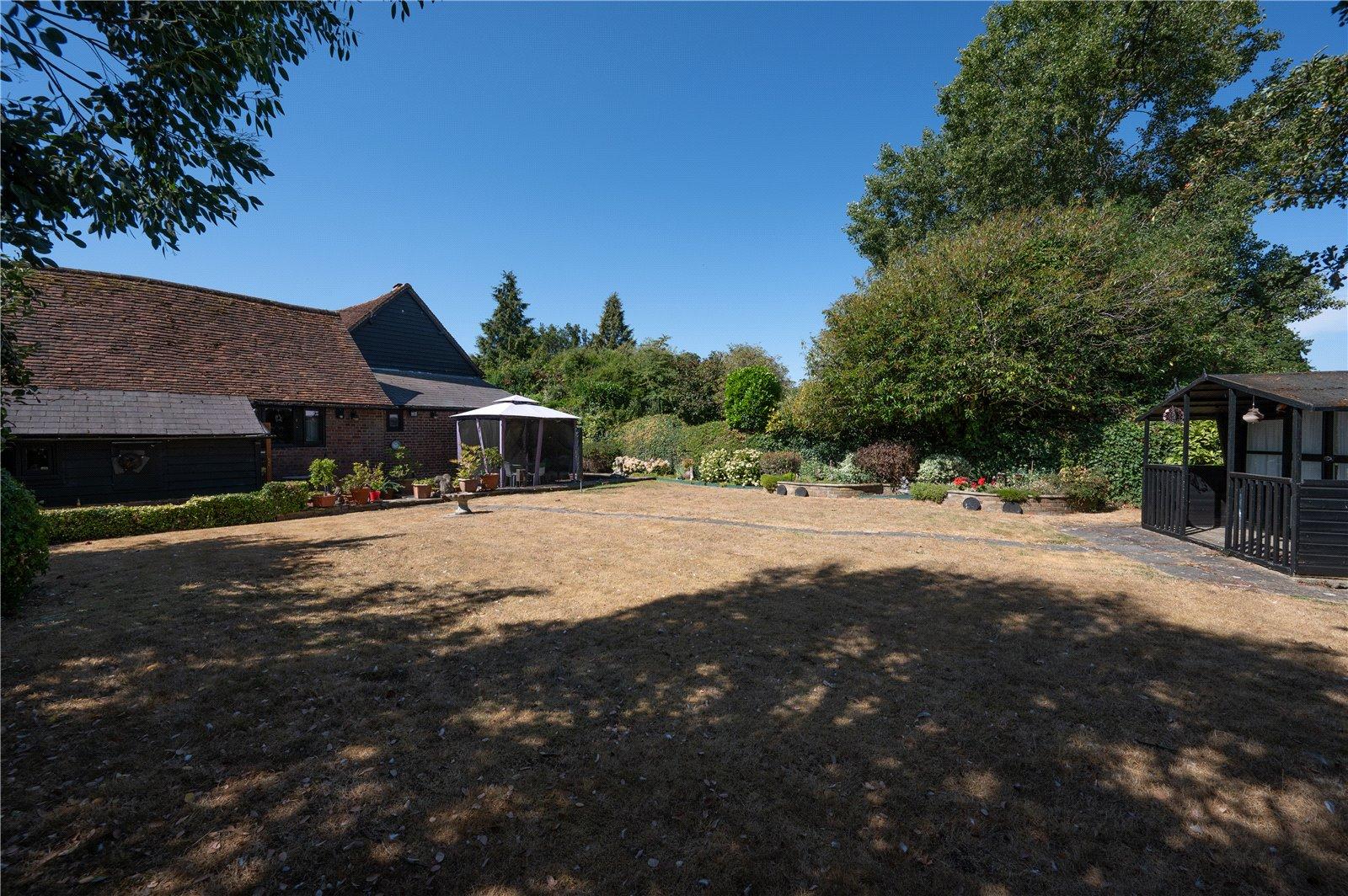 2 Bedroom Bungalow,garage For Sale in Hemel Hempstead Road, Leverstock Green, Hertfordshire - View 18 - Collinson Hall