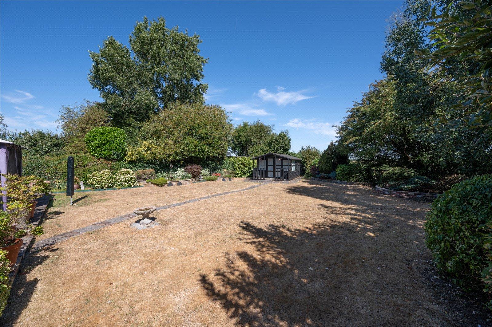 2 Bedroom Bungalow,garage For Sale in Hemel Hempstead Road, Leverstock Green, Hertfordshire - View 14 - Collinson Hall