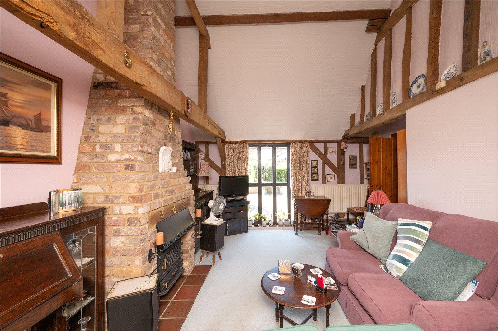 2 Bedroom Bungalow,garage For Sale in Hemel Hempstead Road, Leverstock Green, Hertfordshire - View 2 - Collinson Hall