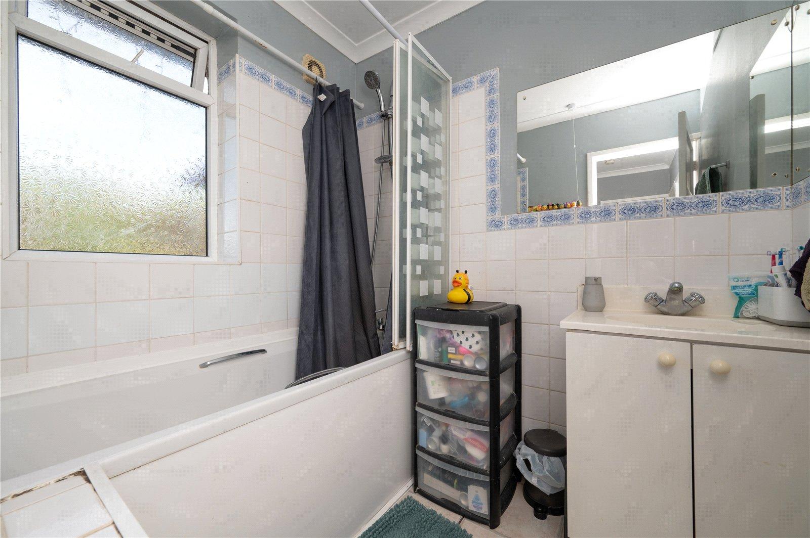 3 Bedroom Terraced House For Sale in Berners Drive, St. Albans, Hertfordshire - View 12 - Collinson Hall