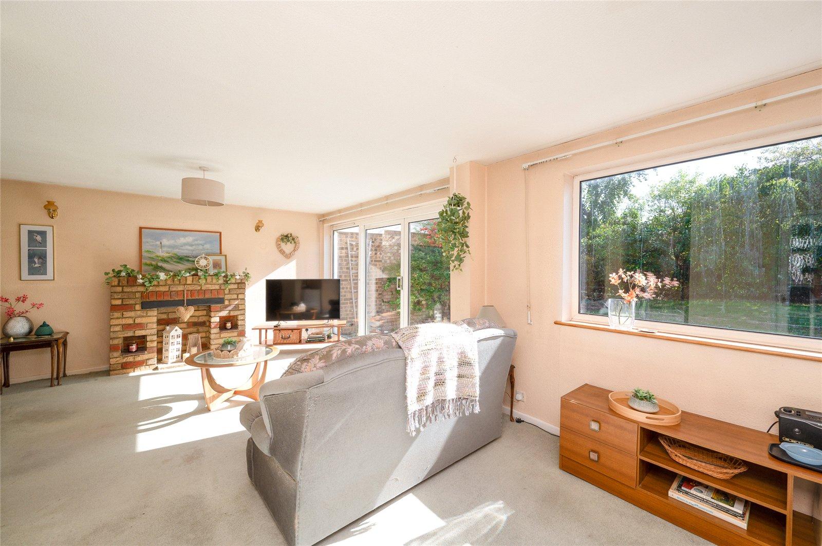 4 Bedroom Link Detached House,garage Sold Subject to Contract in Claudian Place, St. Albans, Hertfordshire - View 15 - Collinson Hall