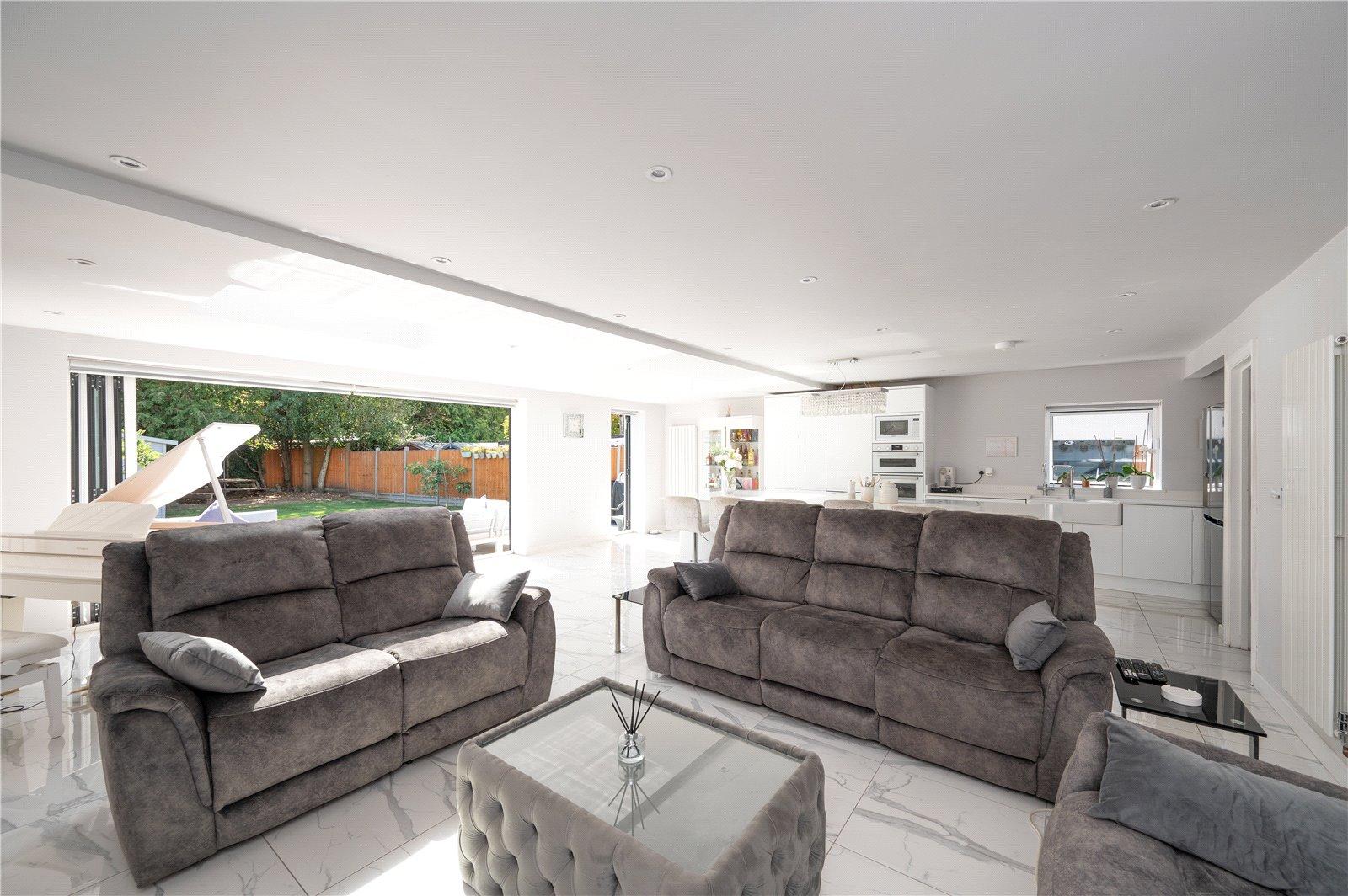 2 Bedroom Semi-Detached House Sold Subject to Contract in High Street, Colney Heath, St. Albans, Hertfordshire - View 16 - Collinson Hall