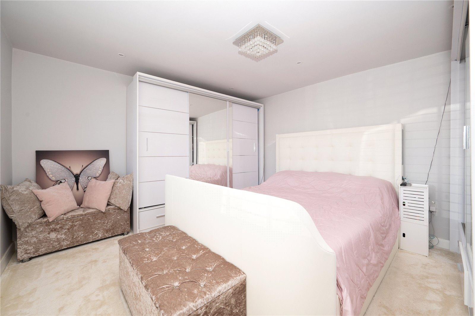 2 Bedroom Semi-Detached House Sold Subject to Contract in High Street, Colney Heath, St. Albans, Hertfordshire - View 7 - Collinson Hall