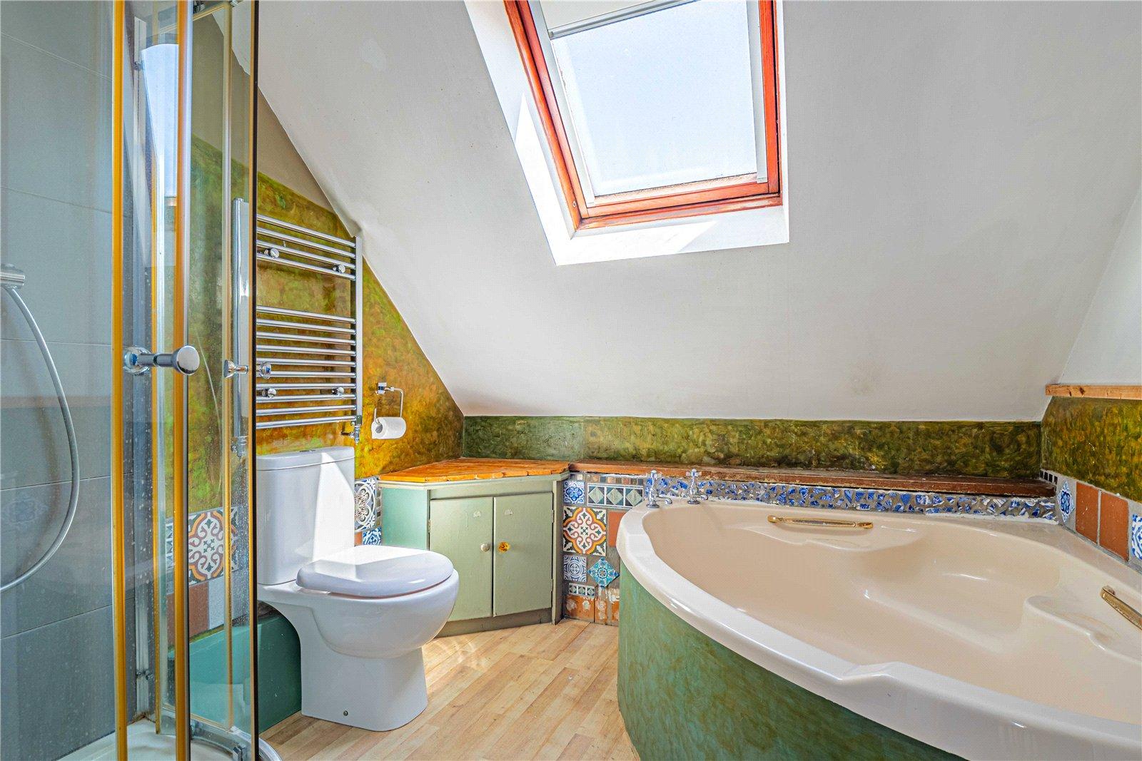 5 Bedroom House For Sale in Colney Heath Lane, St. Albans, Hertfordshire - View 18 - Collinson Hall