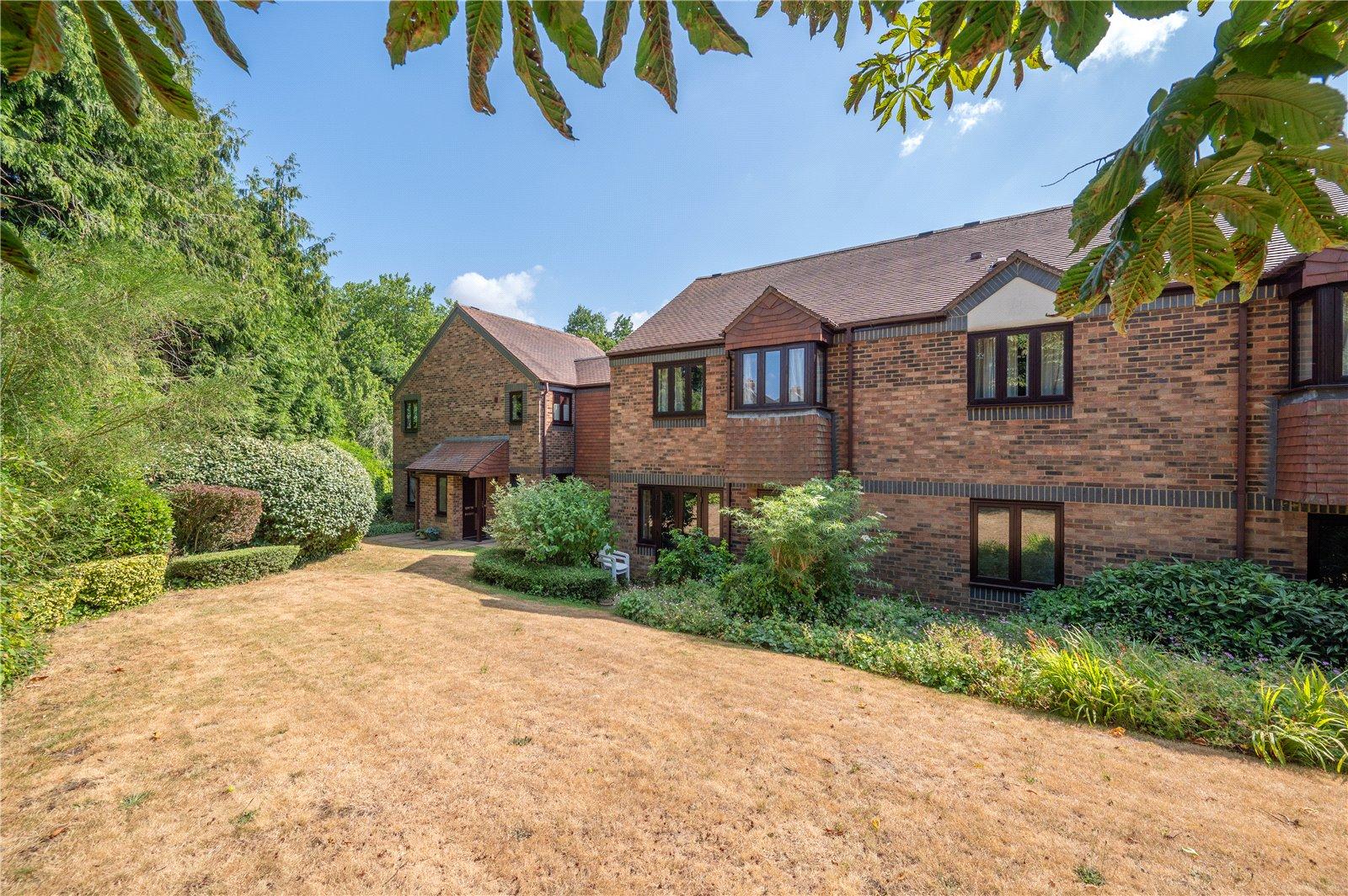 1 Bedroom  For Sale in Belmont Hill, St. Albans, Hertfordshire - View 9 - Collinson Hall