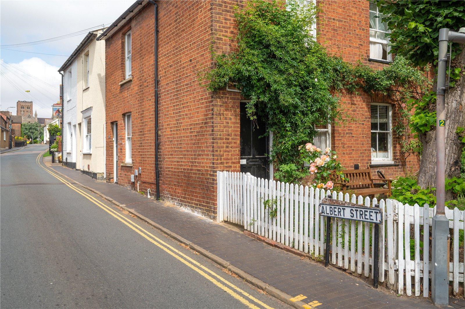 3 Bedroom End Of Terrace House For Sale in Albert Street, St. Albans, Hertfordshire - View 15 - Collinson Hall