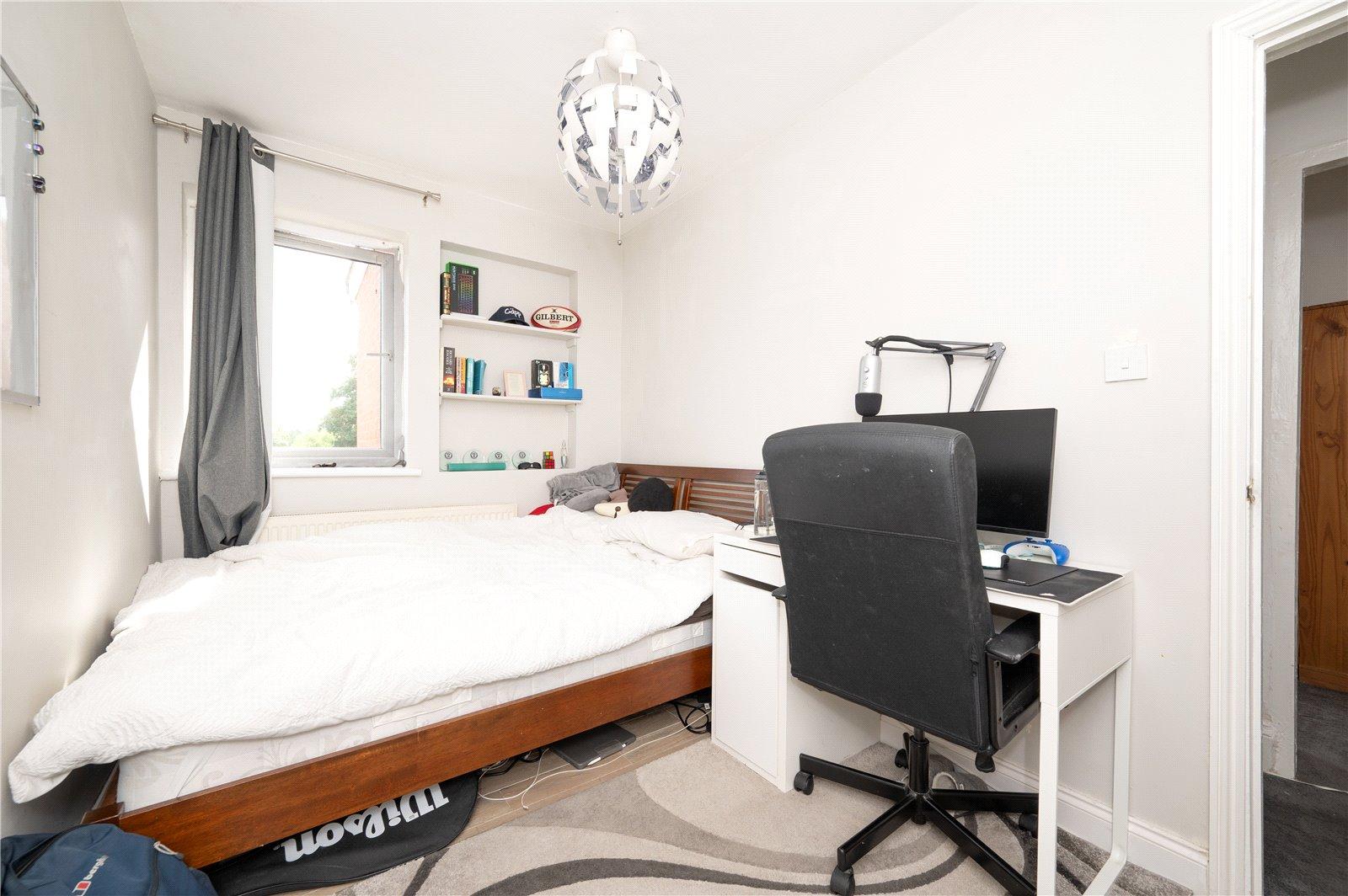 4 Bedroom  For Sale in Whitecroft, St. Albans, Hertfordshire - View 12 - Collinson Hall