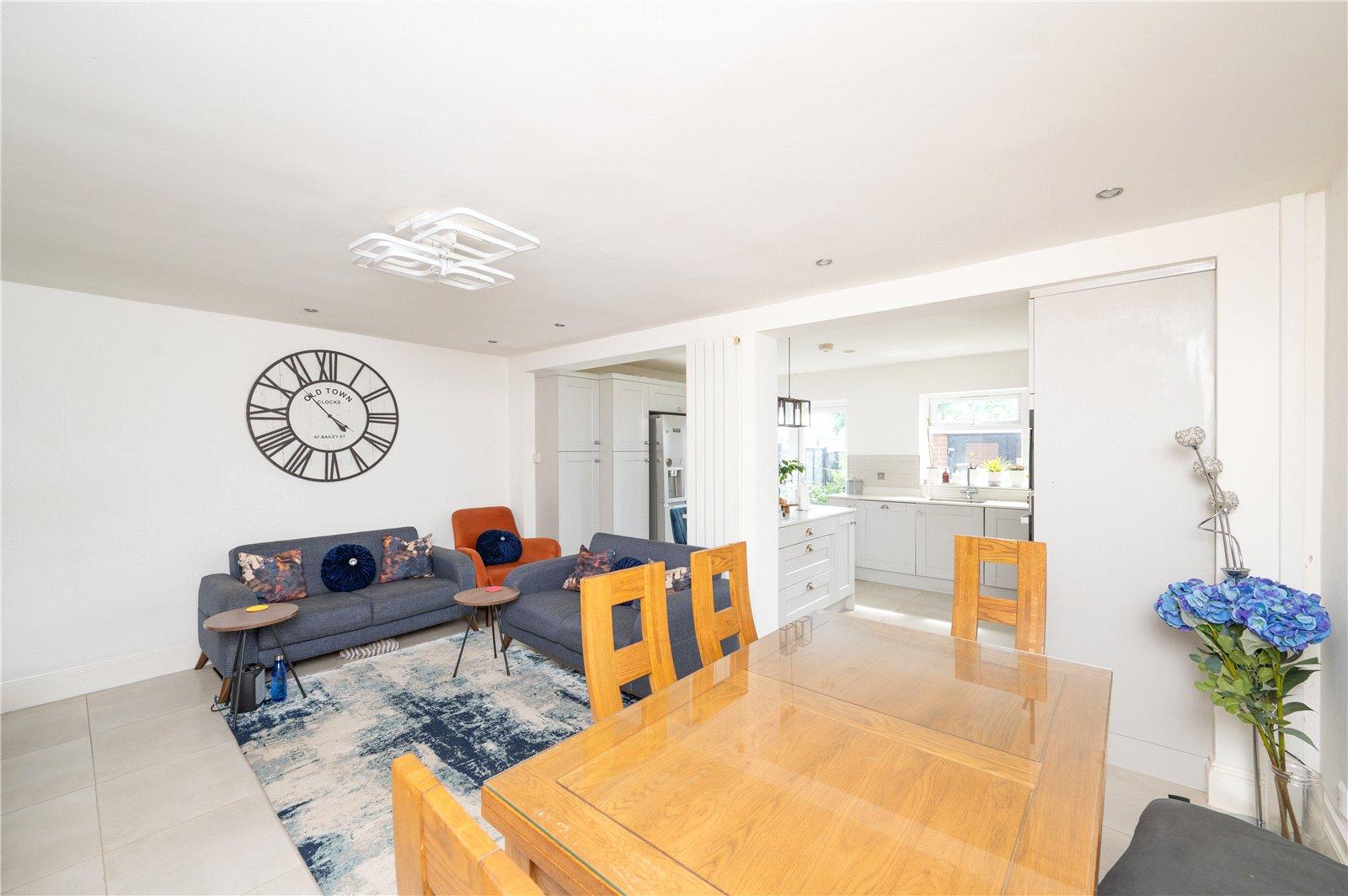4 Bedroom  For Sale in Whitecroft, St. Albans, Hertfordshire - View 4 - Collinson Hall