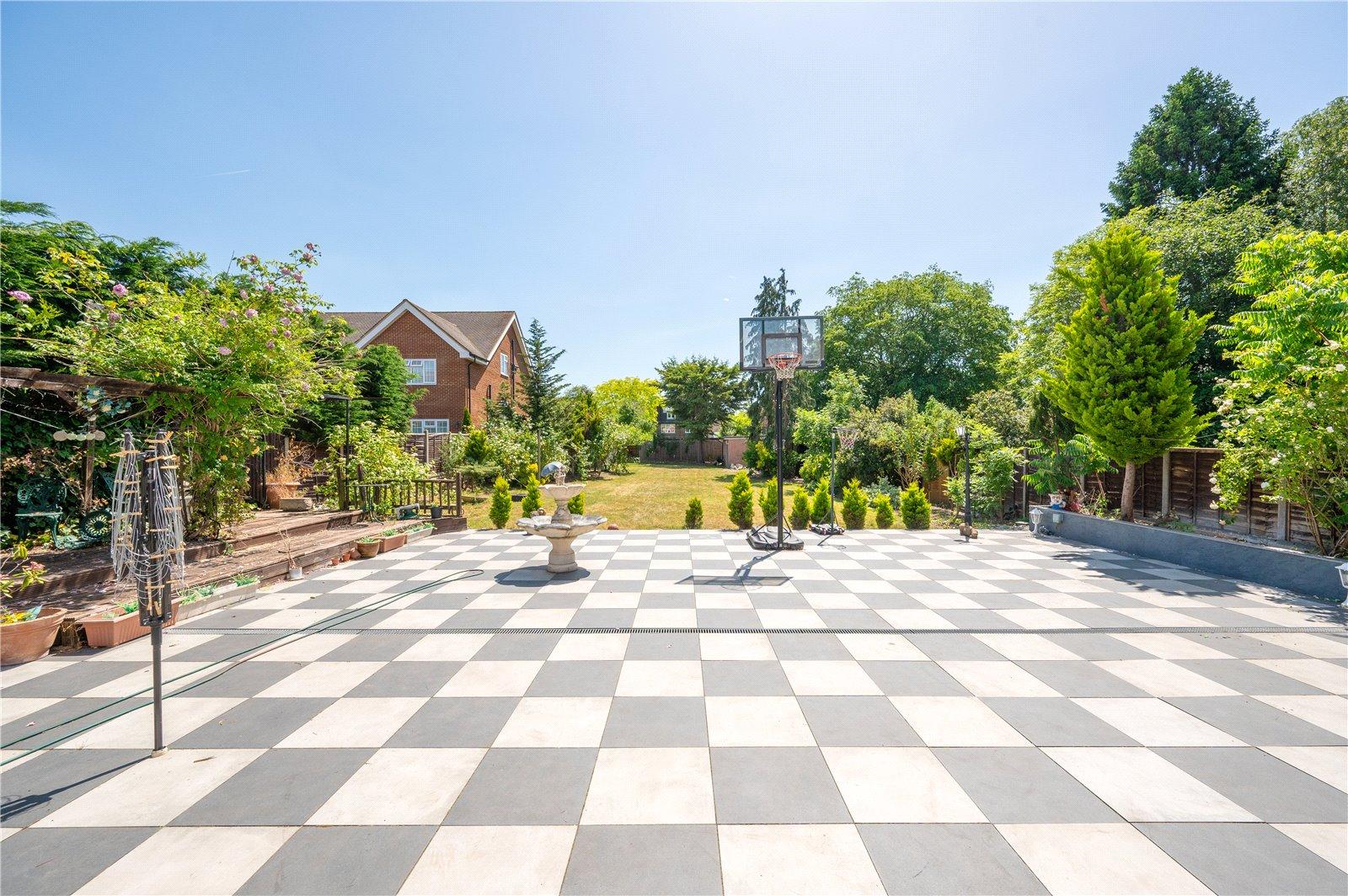 5 Bedroom  For Sale in St. Albans Road West, Hatfield, Hertfordshire - View 11 - Collinson Hall
