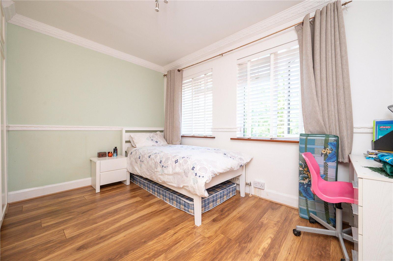5 Bedroom  For Sale in St. Albans Road West, Hatfield, Hertfordshire - View 12 - Collinson Hall