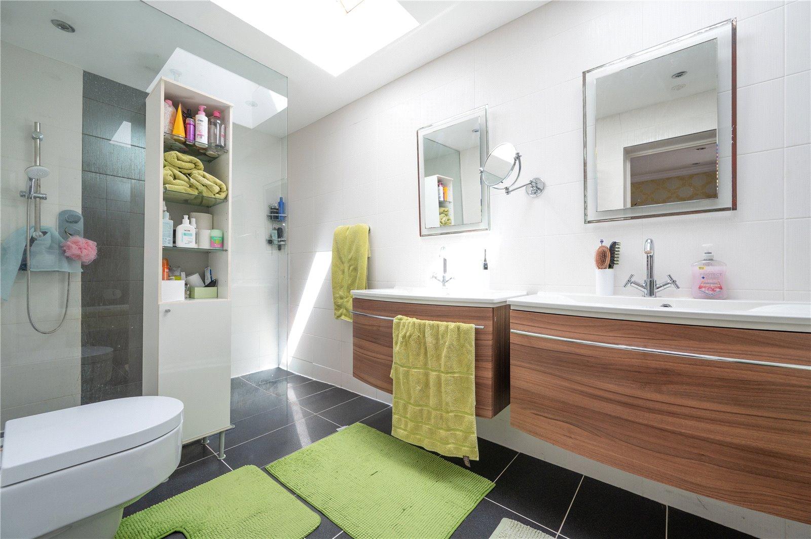 5 Bedroom  For Sale in St. Albans Road West, Hatfield, Hertfordshire - View 9 - Collinson Hall