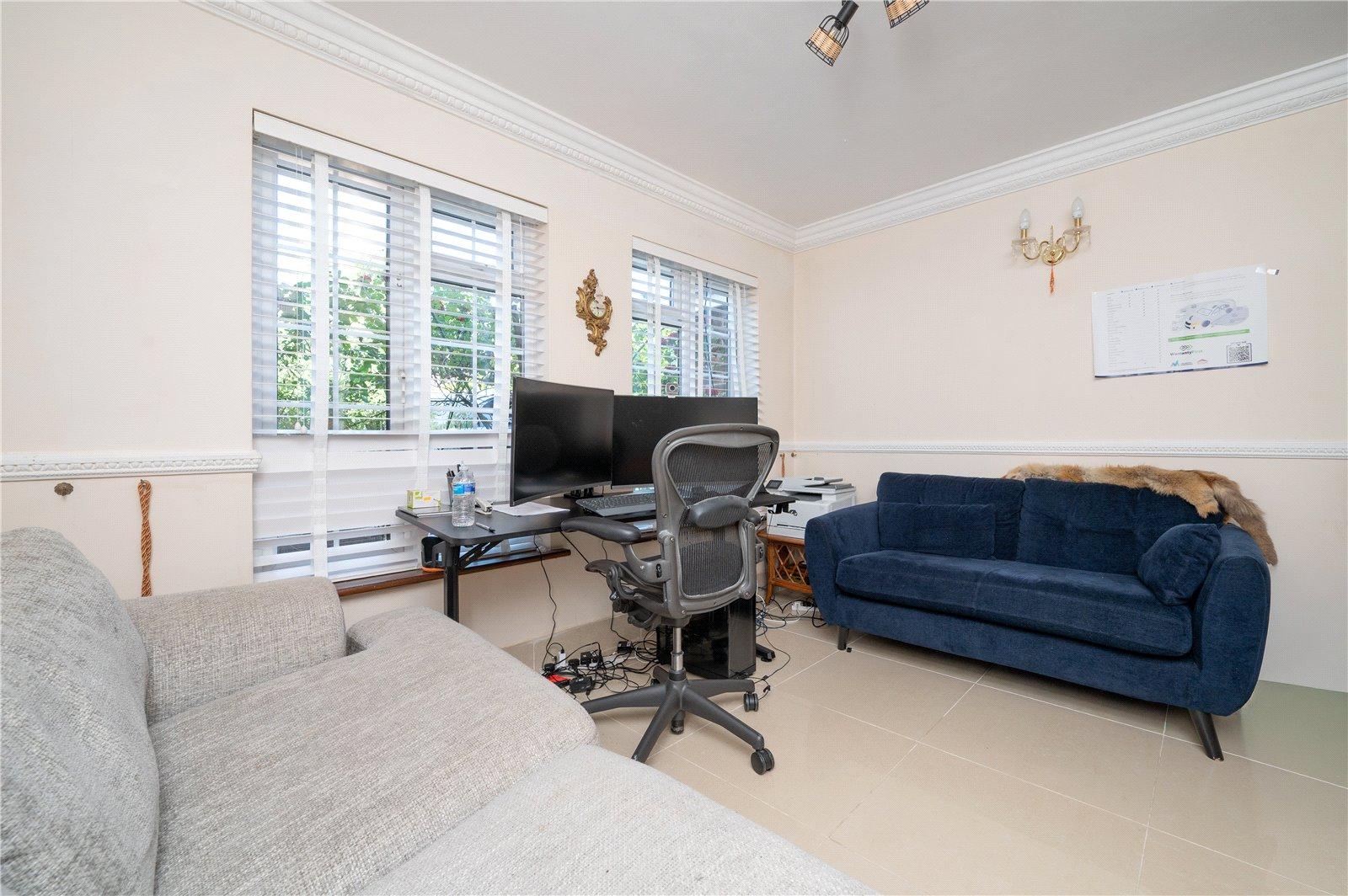 5 Bedroom  For Sale in St. Albans Road West, Hatfield, Hertfordshire - View 15 - Collinson Hall