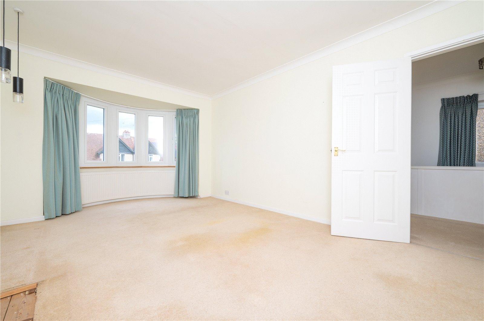 3 Bedroom Link Detached House,garage Sold Subject to Contract in Seymour Road, St. Albans, Hertfordshire - View 12 - Collinson Hall