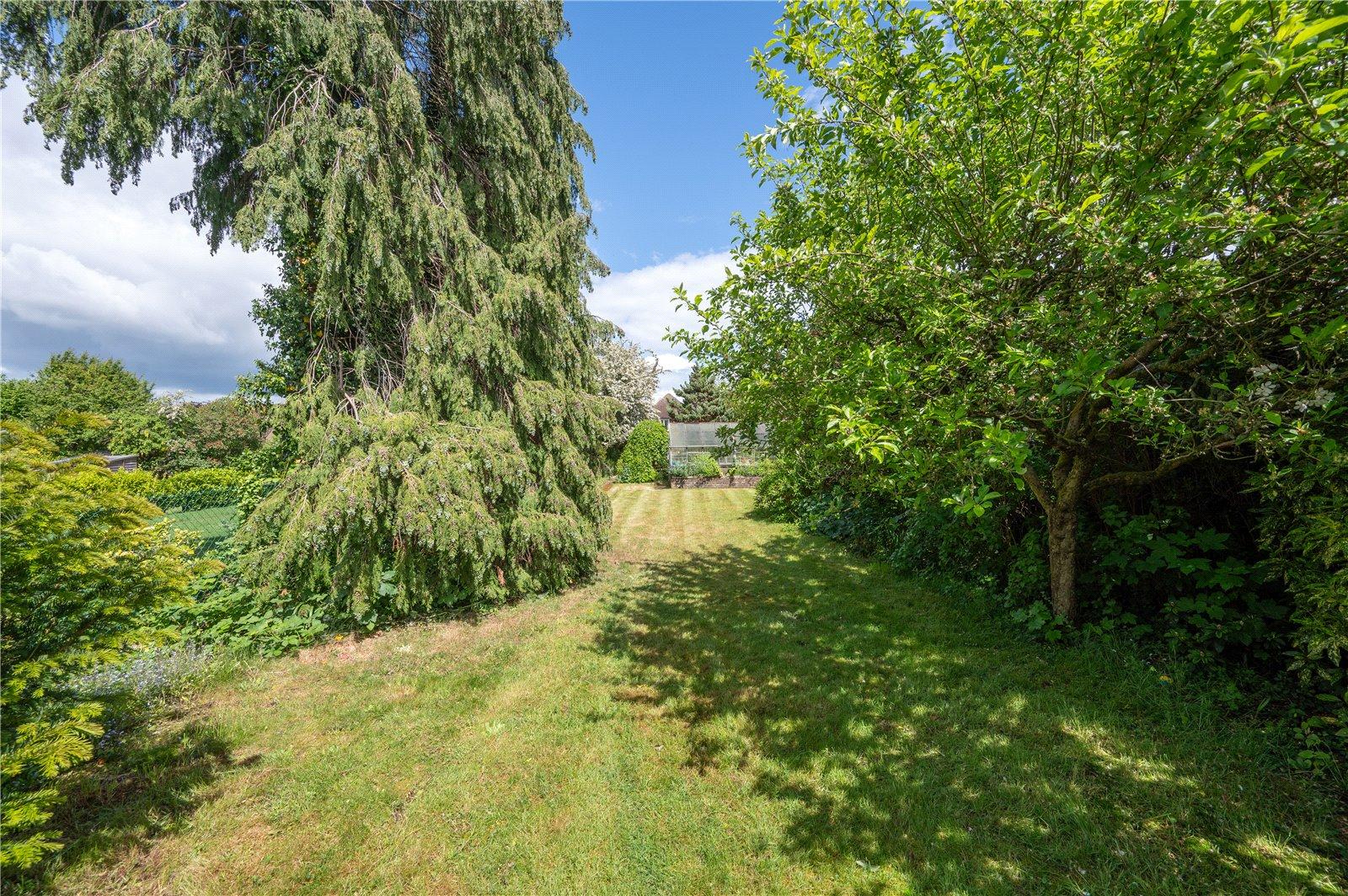 3 Bedroom Link Detached House,garage Sold Subject to Contract in Seymour Road, St. Albans, Hertfordshire - View 14 - Collinson Hall