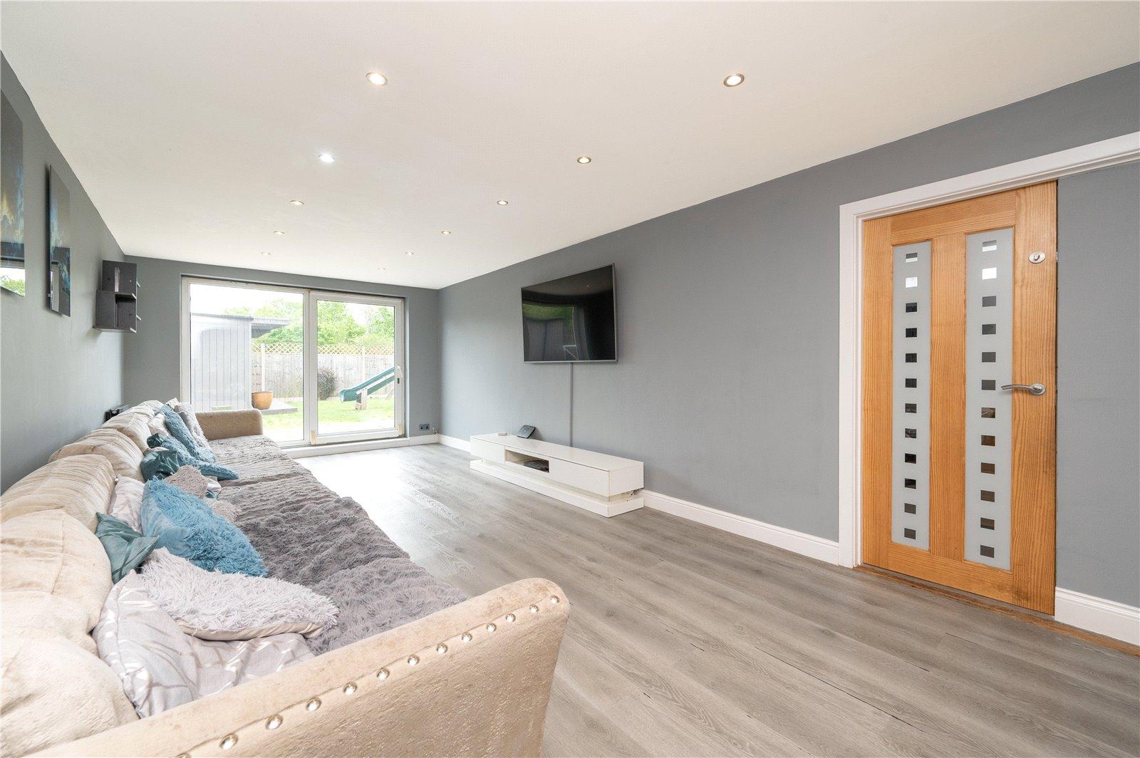 6 Bedroom  For Sale in Maplefield, Park Street, St. Albans, Hertfordshire - View 14 - Collinson Hall