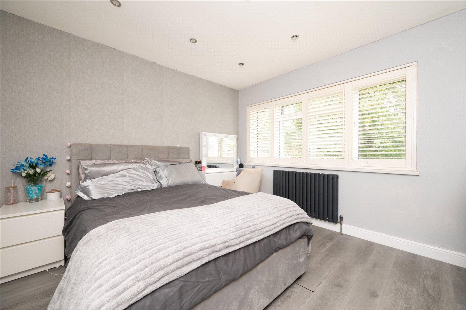 6 Bedroom  For Sale in Maplefield, Park Street, St. Albans, Hertfordshire - View 8 - Collinson Hall