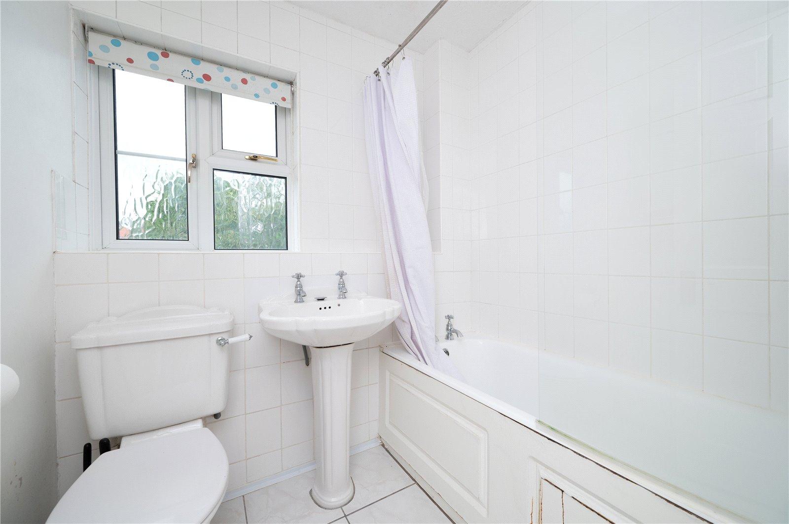 4 Bedroom Terraced House,garage Sold Subject to Contract in De Tany Court, St. Albans, Hertfordshire - View 8 - Collinson Hall