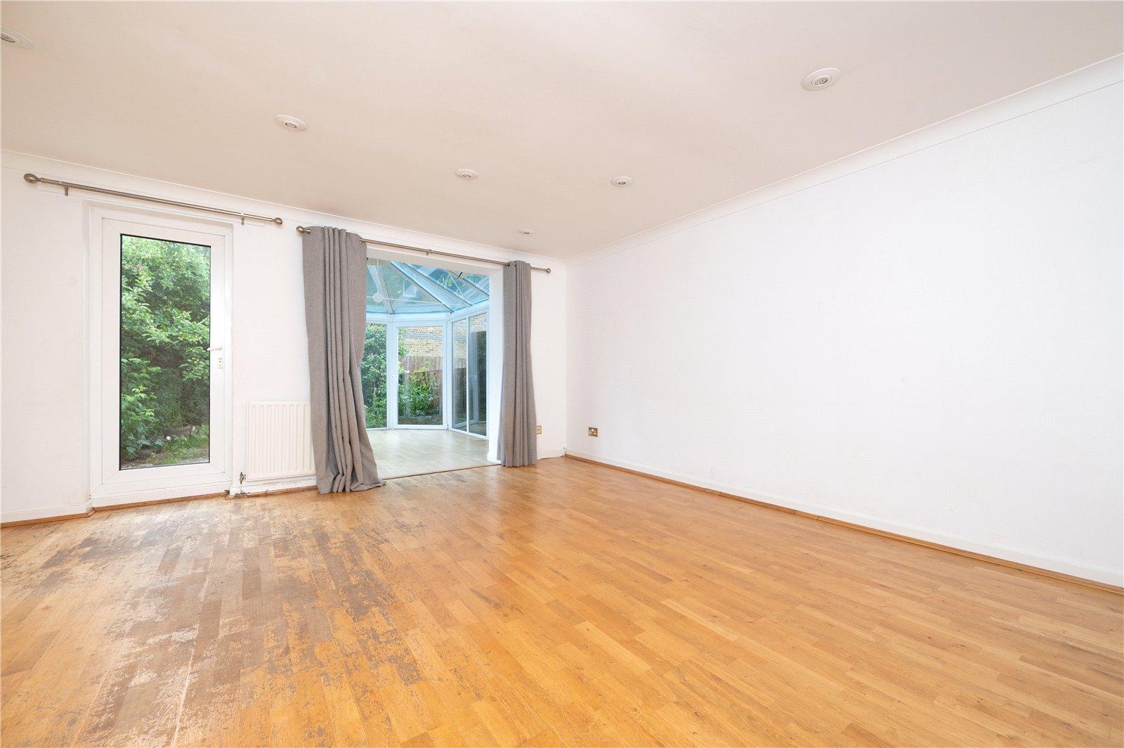 4 Bedroom Terraced House,garage Sold Subject to Contract in De Tany Court, St. Albans, Hertfordshire - View 12 - Collinson Hall