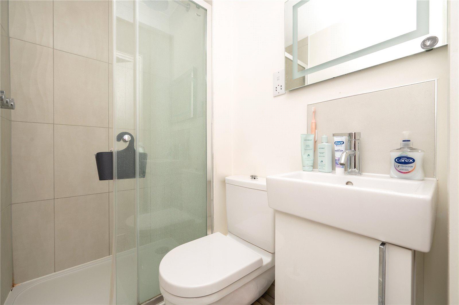2 Bedroom Terraced House For Sale in Montague Close, Hatfield Road, St. Albans, Hertfordshire - View 5 - Collinson Hall