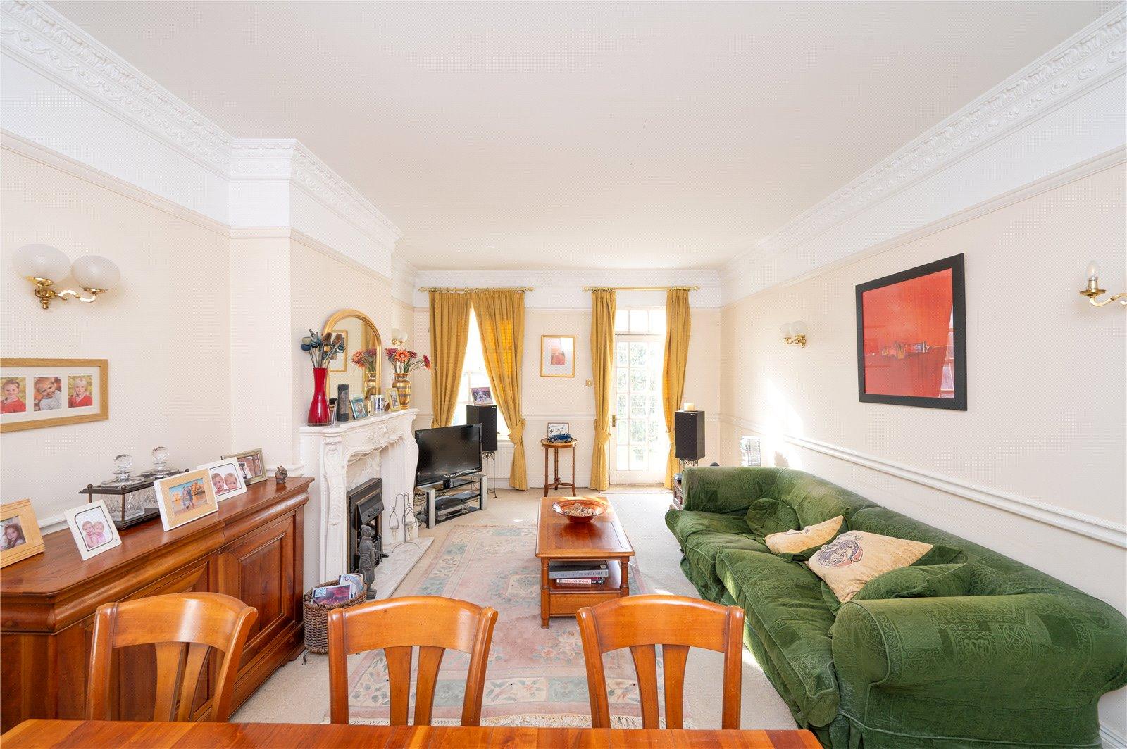 2 Bedroom Flat/Apartment For Sale in Highfield Hall Highfield Lane, Tyttenhanger, St. Albans, Hertfordshire - View 10 - Collinson Hall