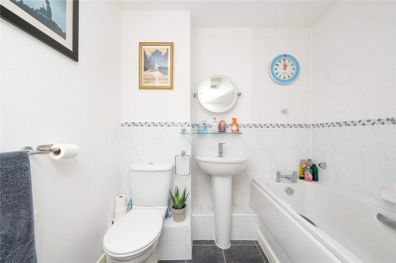 2 Bedroom  Sold Subject to Contract in London Road, St. Albans, Hertfordshire - View 11 - Collinson Hall