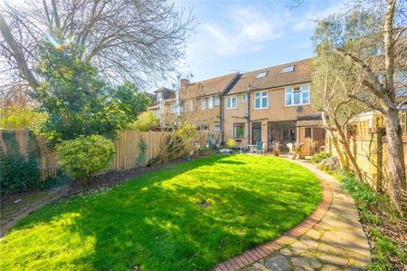3 Bedroom Terraced House For Sale in Vesta Avenue, St. Albans, Hertfordshire - Collinson Hall