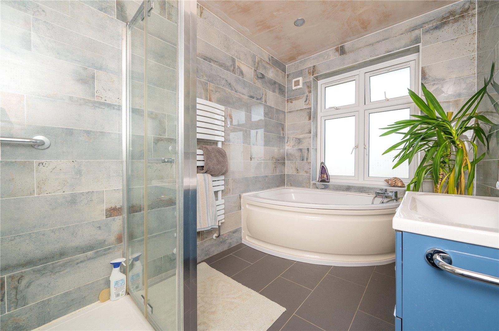 3 Bedroom Terraced House For Sale in Vesta Avenue, St. Albans, Hertfordshire - View 7 - Collinson Hall