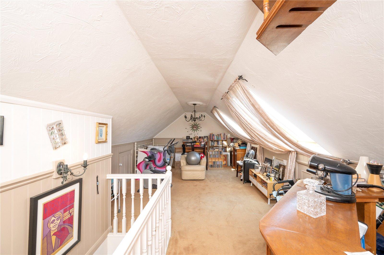 3 Bedroom Terraced House For Sale in Vesta Avenue, St. Albans, Hertfordshire - View 15 - Collinson Hall