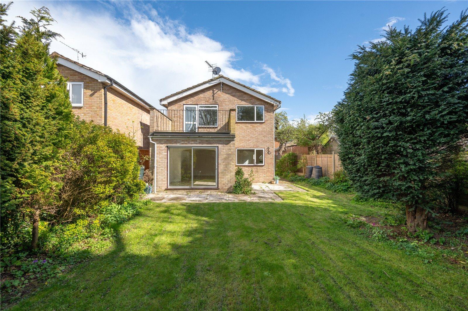 4 Bedroom Detached House,garage For Sale in Pine Grove, Bricket Wood, St. Albans, Hertfordshire - View 11 - Collinson Hall