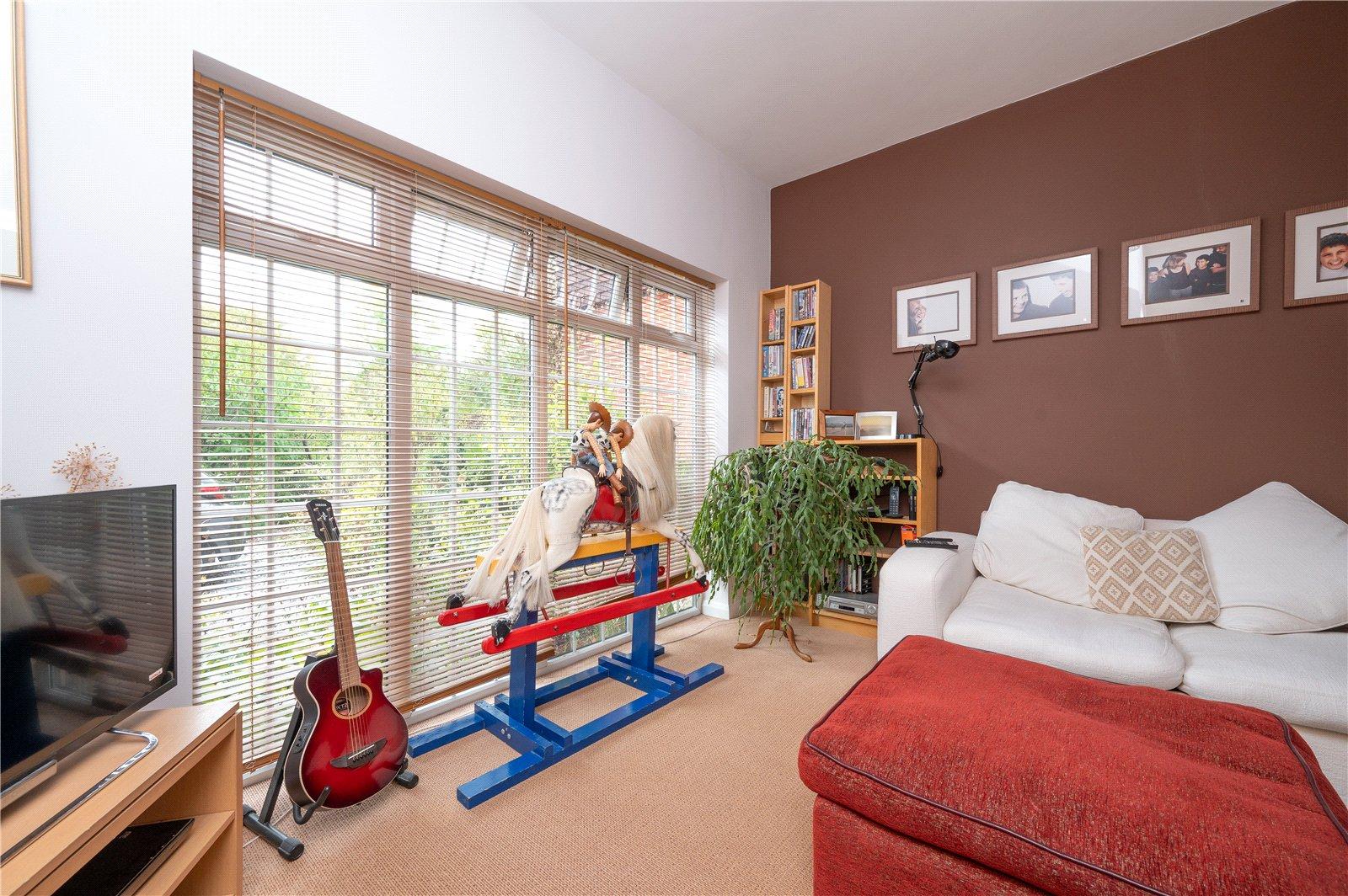 5 Bedroom Detached House,garage For Sale in Homewood Road, St. Albans, Hertfordshire - View 10 - Collinson Hall