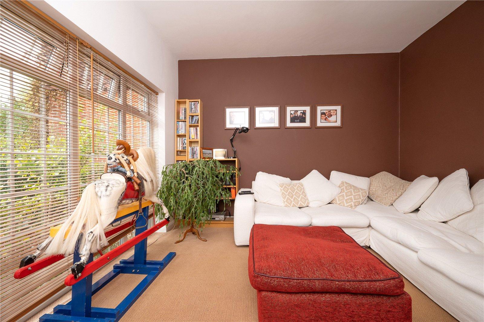 5 Bedroom Detached House,garage For Sale in Homewood Road, St. Albans, Hertfordshire - View 18 - Collinson Hall