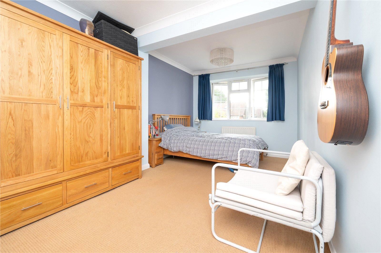 5 Bedroom Detached House,garage For Sale in Homewood Road, St. Albans, Hertfordshire - View 8 - Collinson Hall