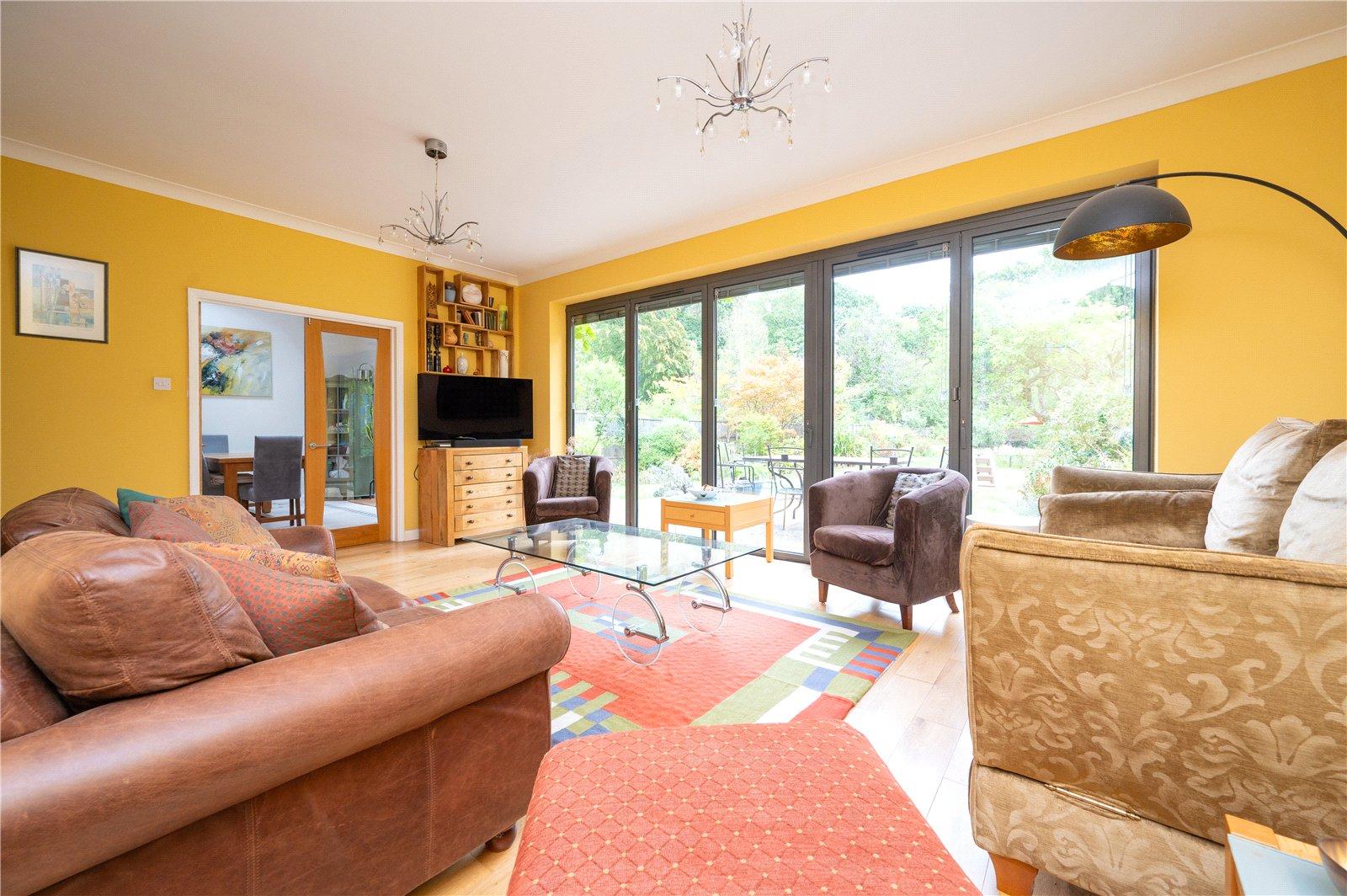 5 Bedroom Detached House,garage For Sale in Homewood Road, St. Albans, Hertfordshire - View 3 - Collinson Hall