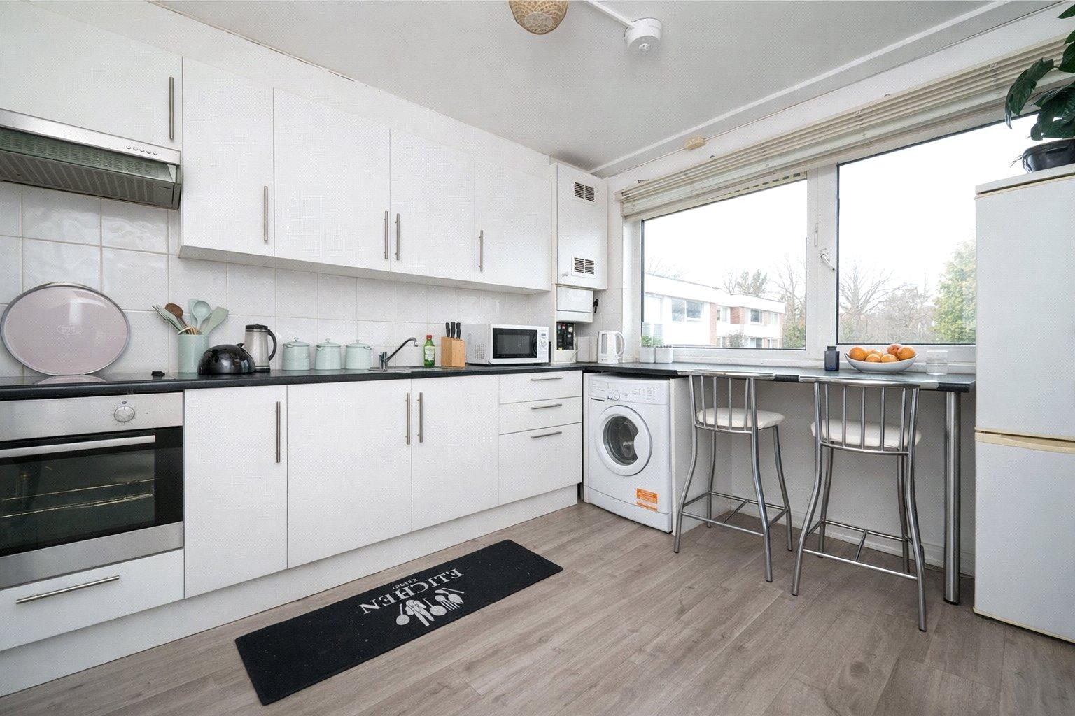 2 Bedroom Flat/Apartment For Sale in Lemsford Road, St. Albans, Hertfordshire - View 2 - Collinson Hall